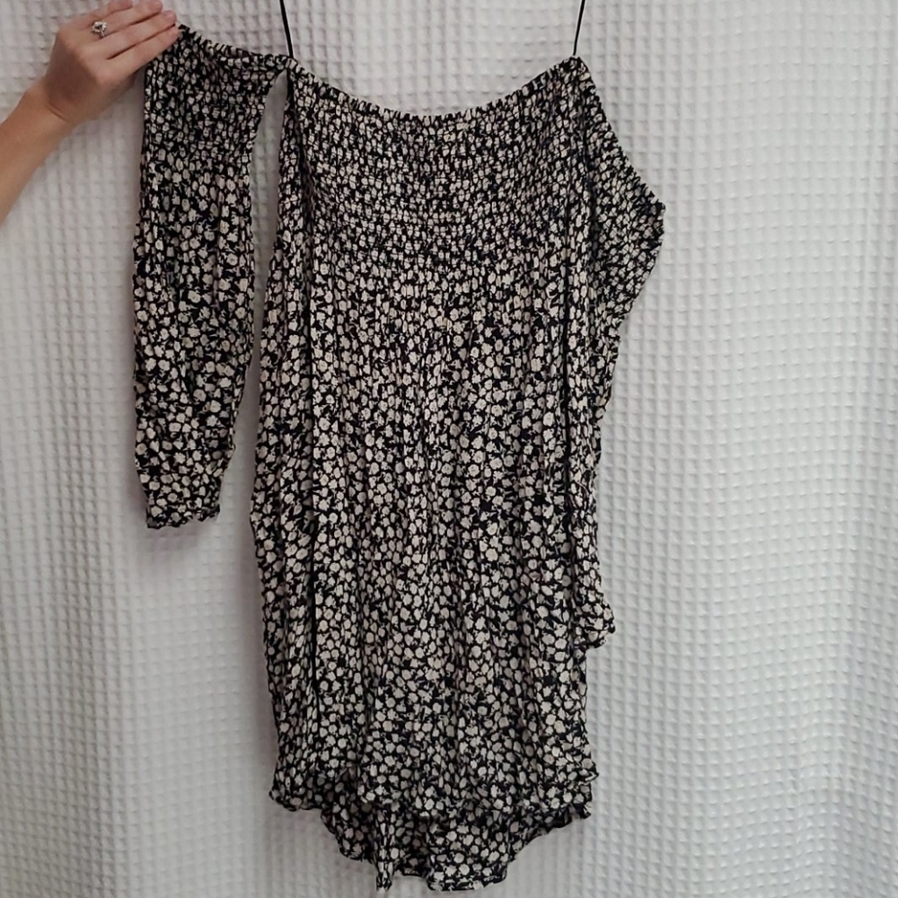Billabong strapless dress off shoulder sleeves